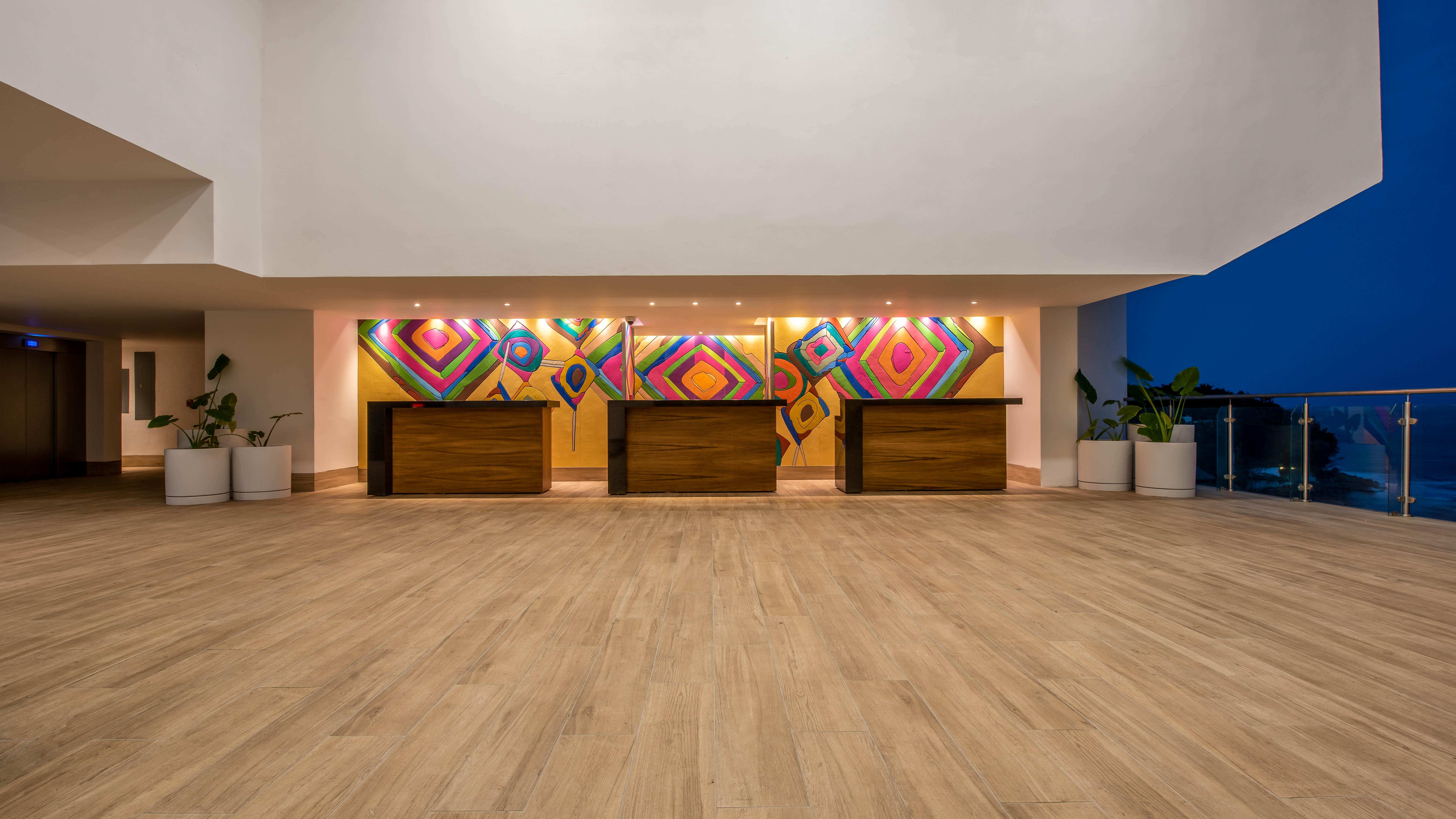 Grand Park Royal Puerto Vallarta Extérieur photo Hotel's lobby